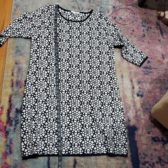 Boden Black and White Sweater Dress with Heart Floral Pattern - Picture 12 of 13